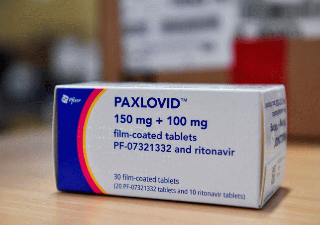 98686124-file-photo-coronavirus-disease-covid-19-treatment-pill-paxlovid-is-seen-in-a-box-at-miseric